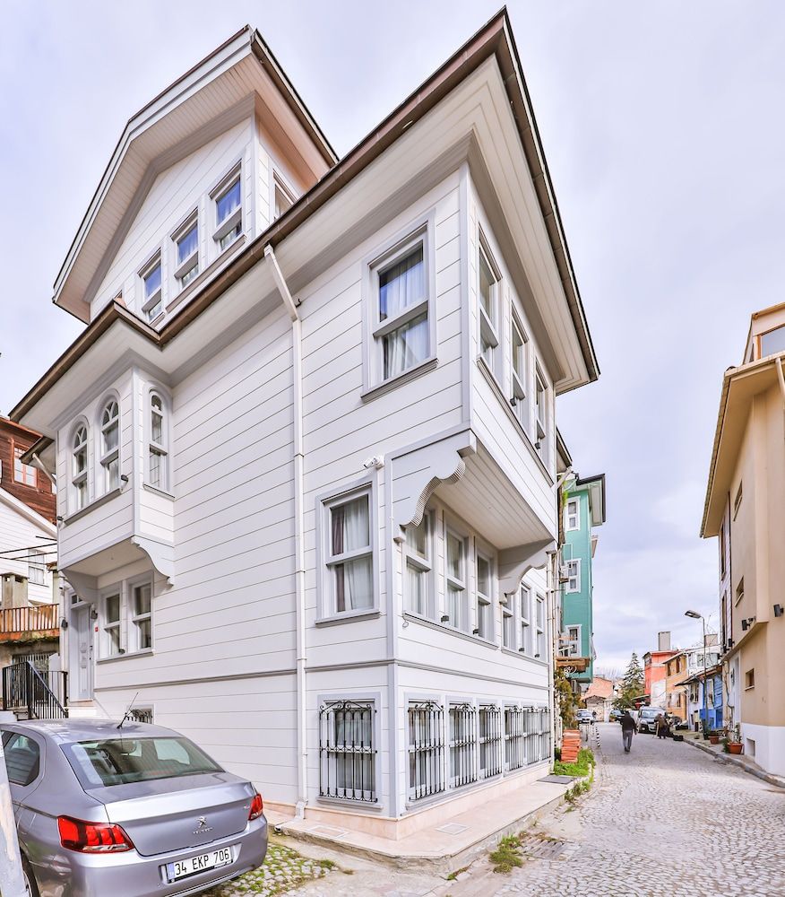 undefined 9 Doors Hotel 2