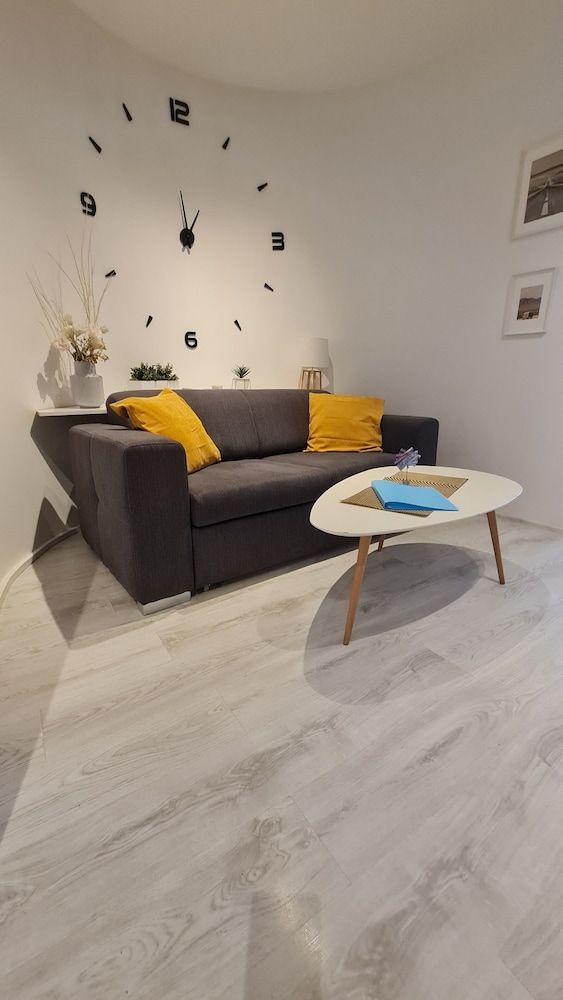 Apartment near Congress Centre I. City Apartment, 1 Bedroom, Kitchenette 23