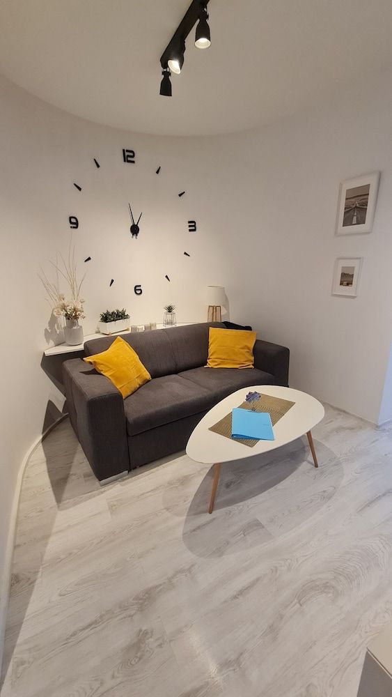 Apartment near Congress Centre I. City Apartment, 1 Bedroom, Kitchenette 28