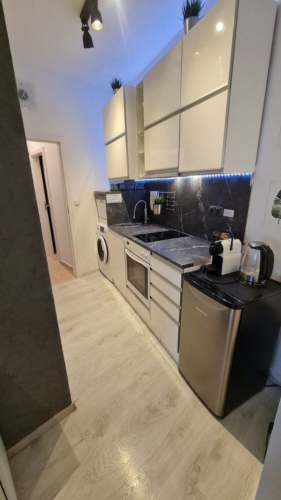 Apartment near Congress Centre I. City Apartment, 1 Bedroom, Kitchenette 18