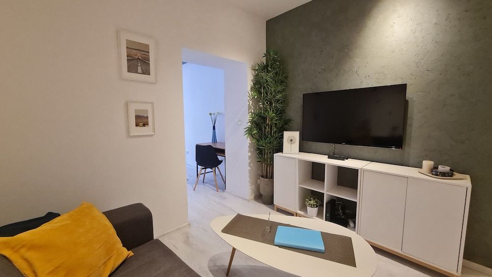 Apartment near Congress Centre I. City Apartment, 1 Bedroom, Kitchenette 10