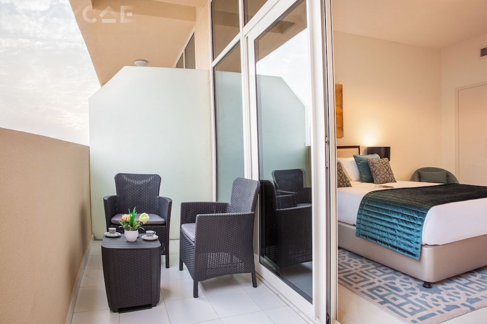 Staycae Ghalia Deluxe Studio 13