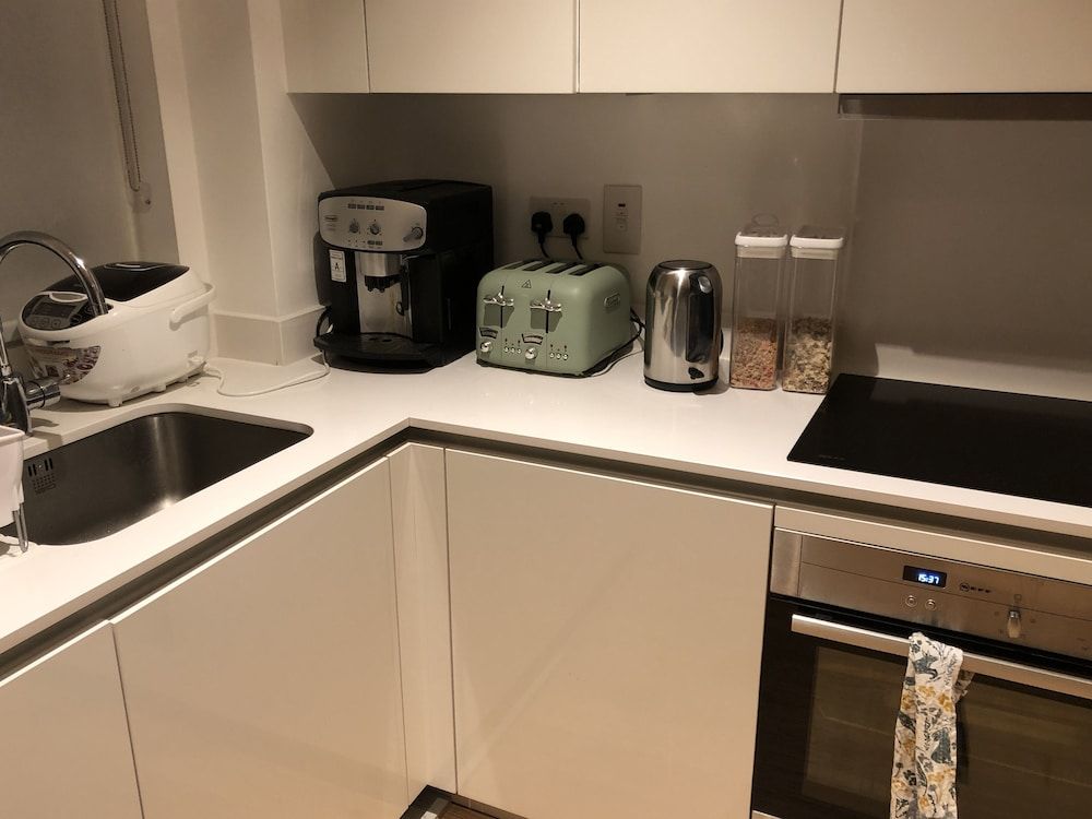 undefined Luxury 2 Bed 2 Bath Apartments next to kings cross 9