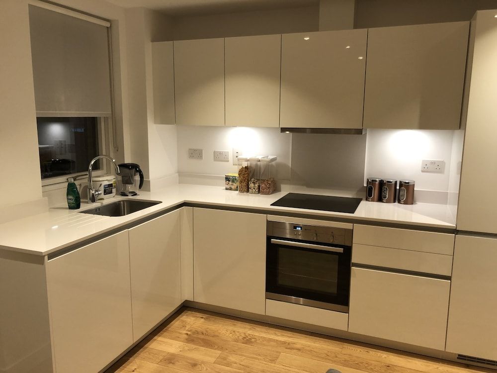 Luxury 2 Bed 2 Bath Apartments next to kings cross Apartment 8