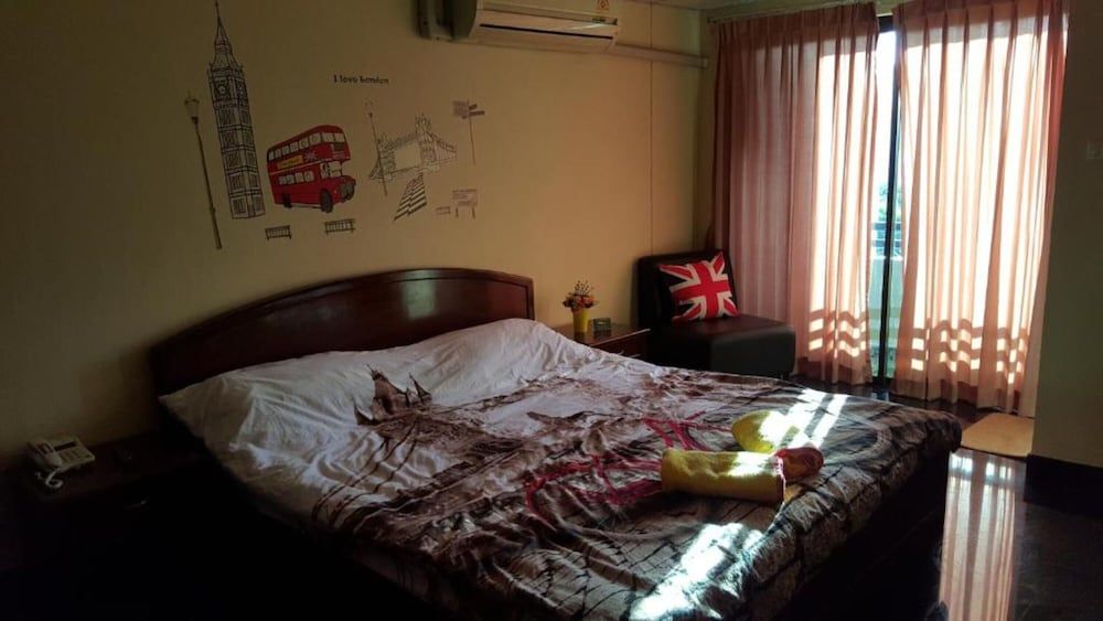 undefined Merit Mansion 7