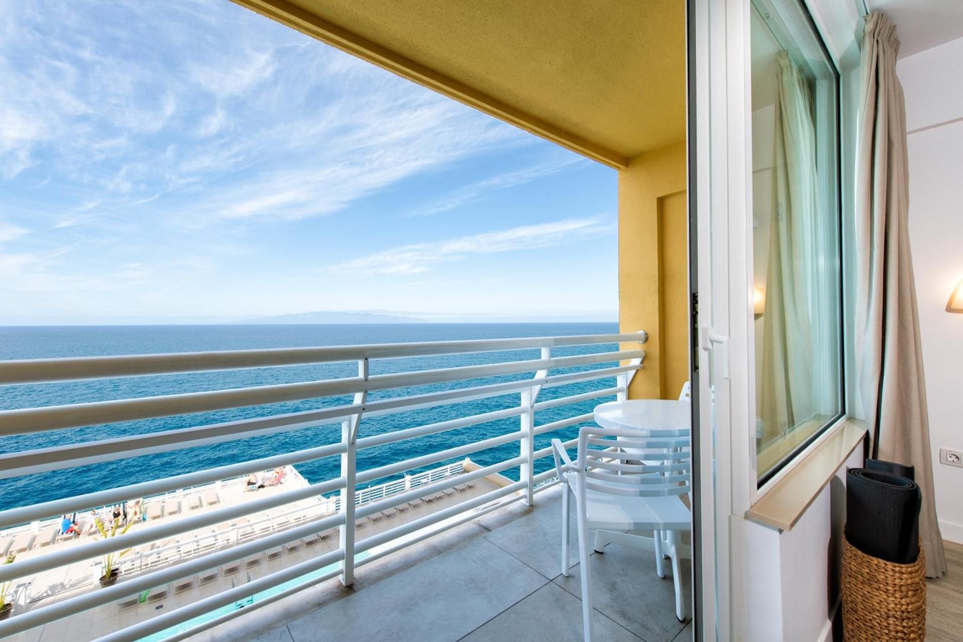 undefined Atlantic Holiday Hotel 9