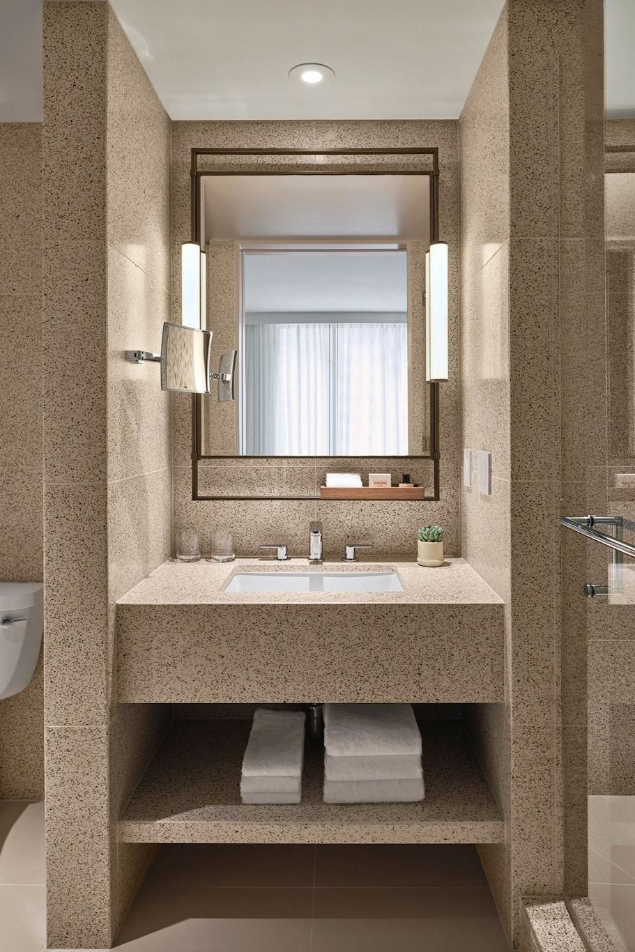 King Neighborhood View, Guest room, 1 King