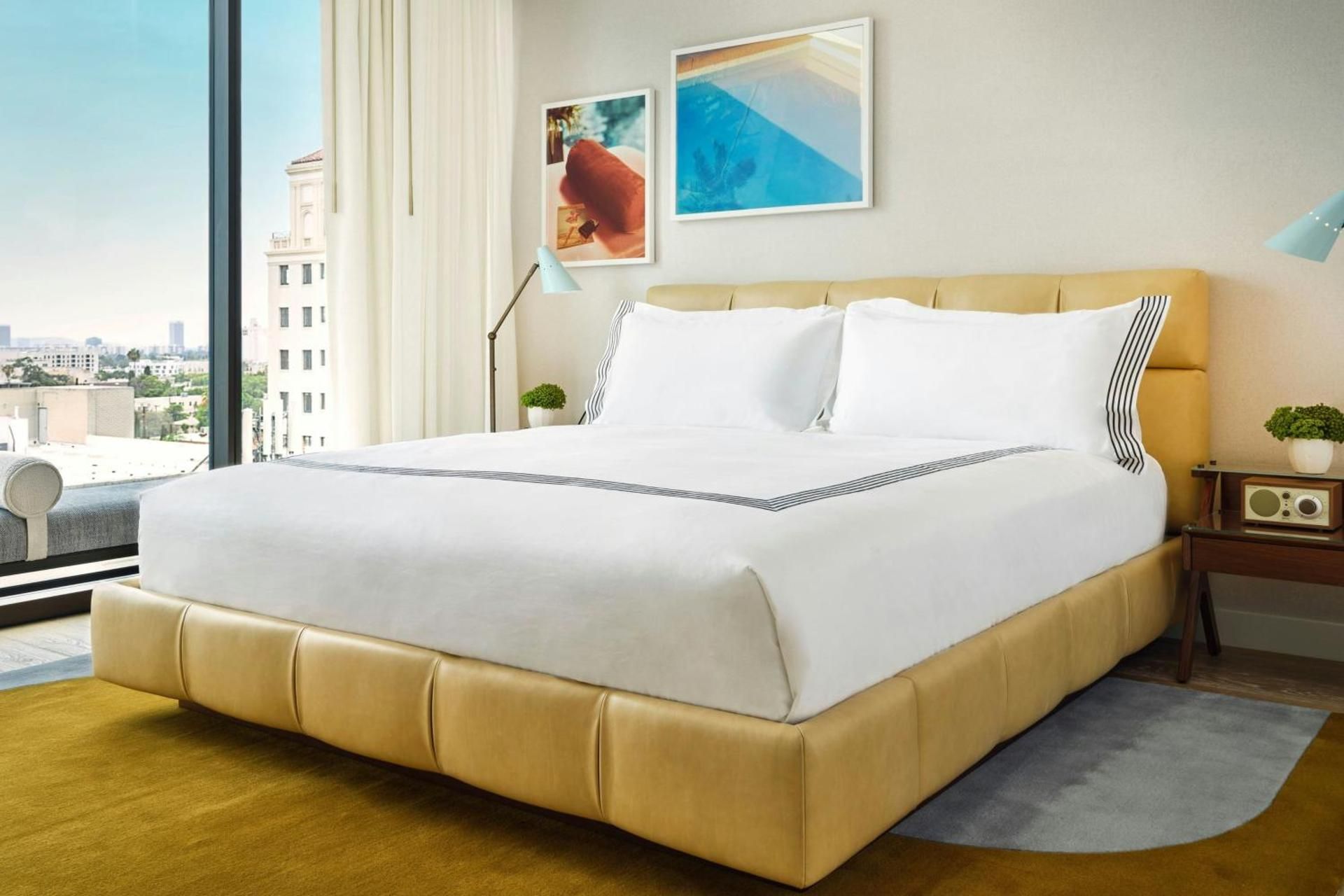 King Room with Balcony and City View - Hearing Accessible