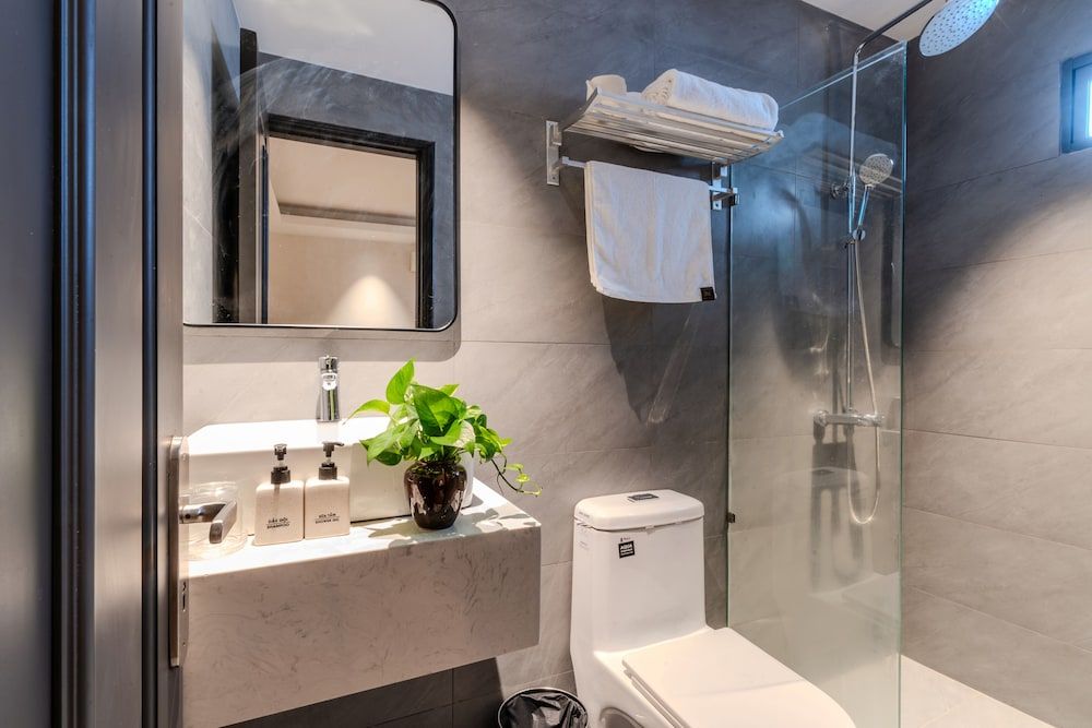 PARK VIEW LUXURY HOTEL FAMILY WITH WINDOW 6