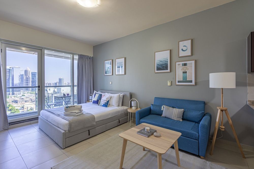 undefined HiGuests - Arch Tower 6