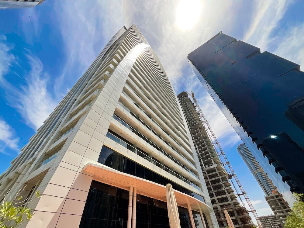 undefined HiGuests - Arch Tower 4