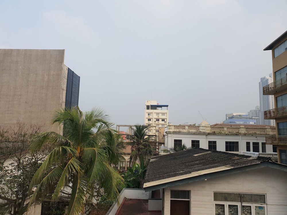 Trellis Apartment Quadruple Suite 6