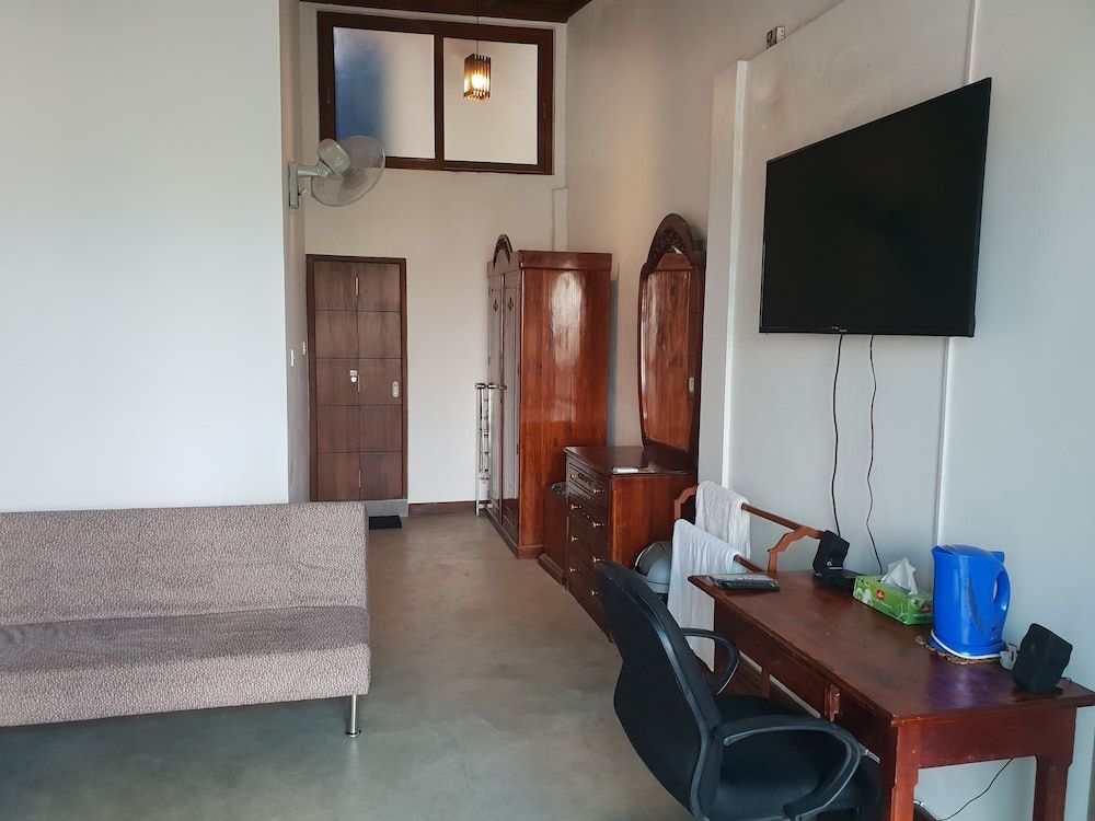 Trellis Apartment Quadruple Suite 16