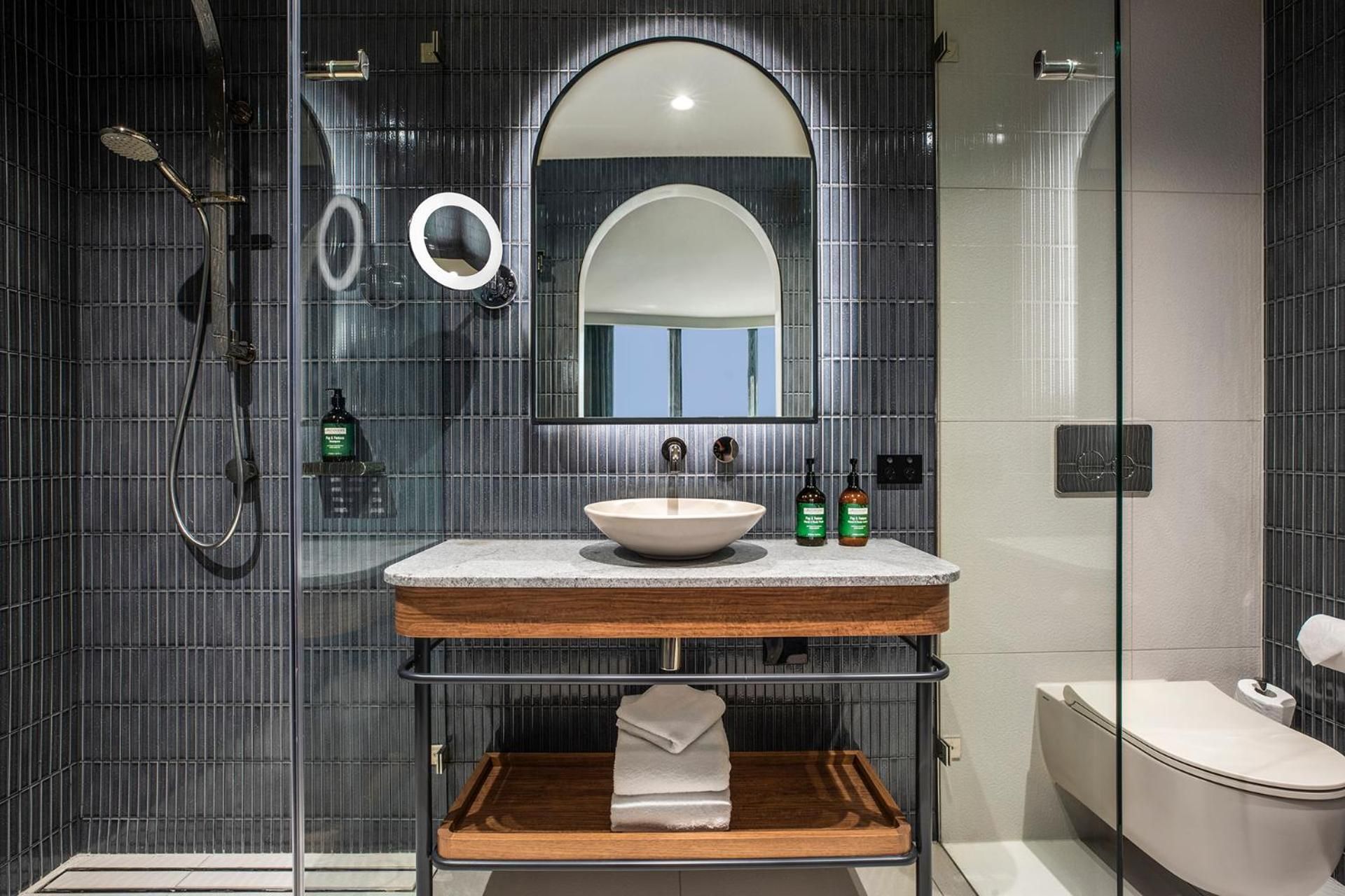 Premium Twin Room - High Floor