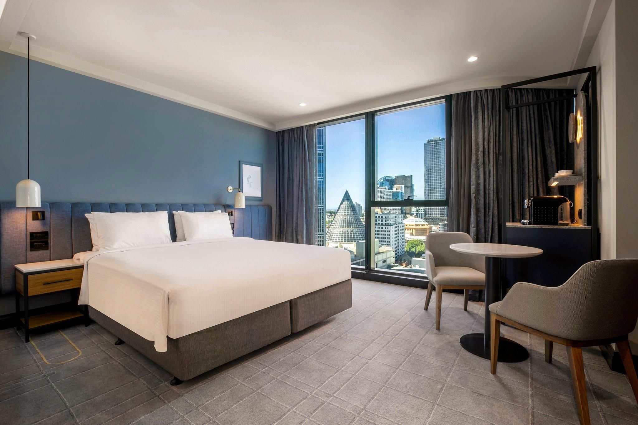 voco Melbourne Central by IHG 1 King Bed Standard Accessible