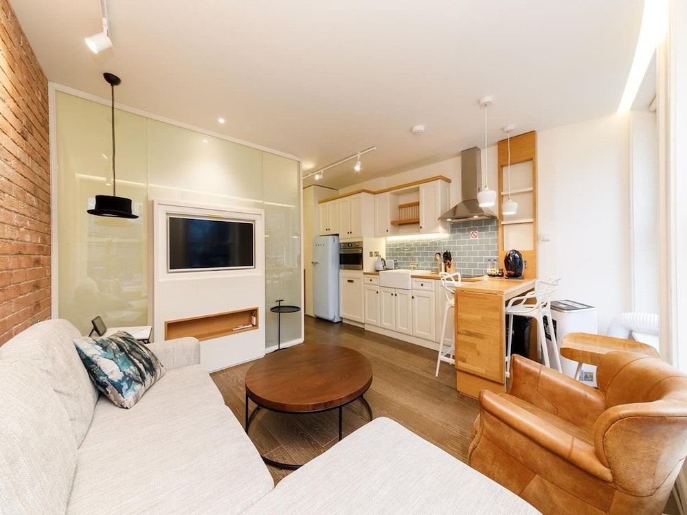 undefined London Bridge Boutique Apartments by Viridian Apartments 10