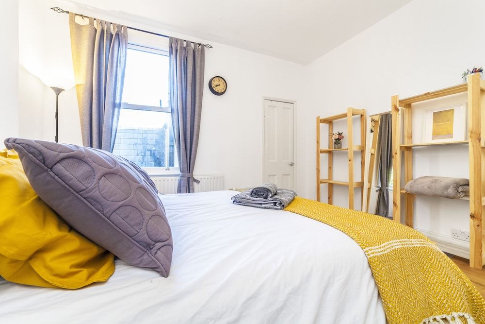 undefined Wilde Victorian Room & private Bathroom 5