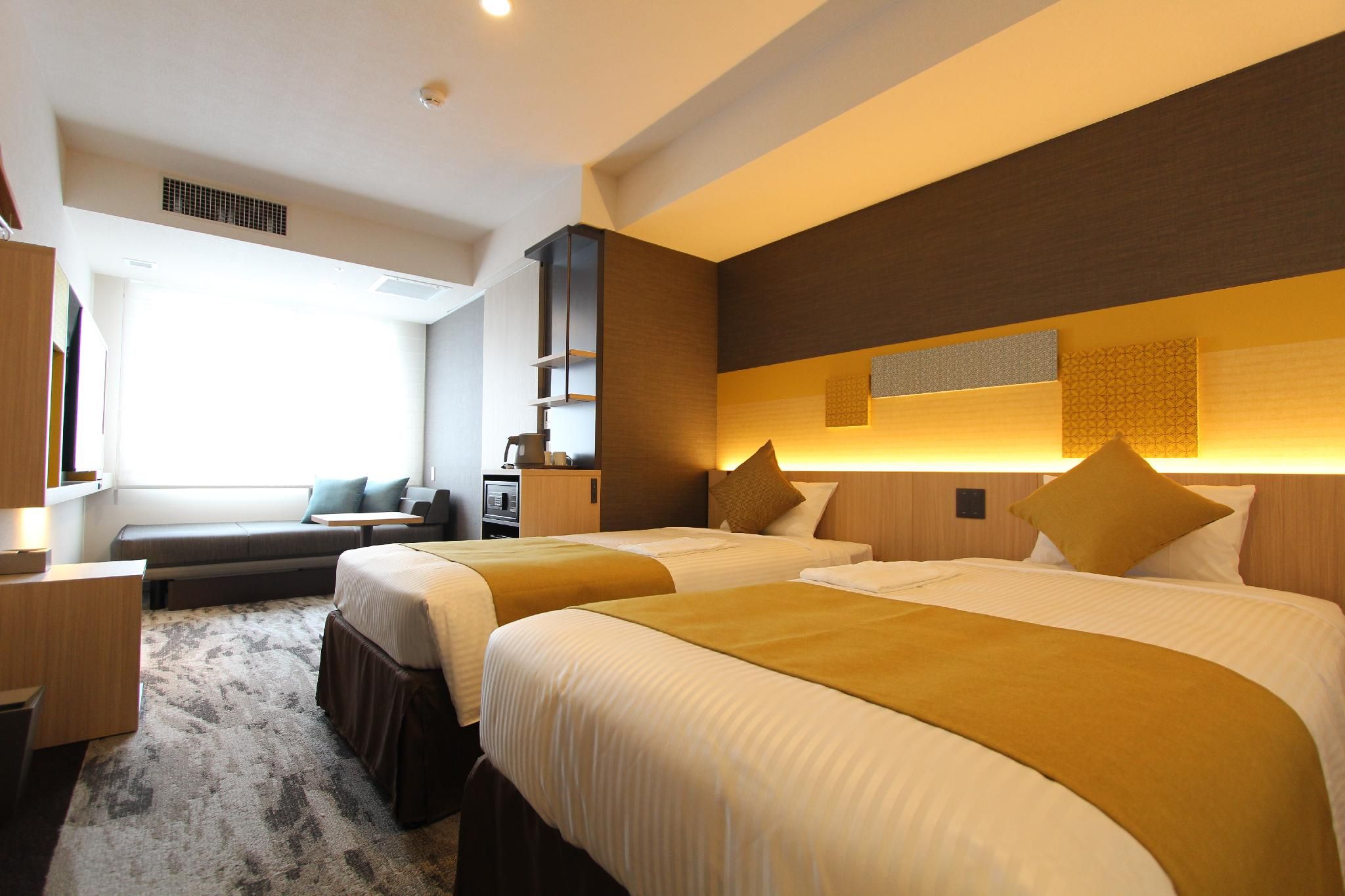Universal Twin Room