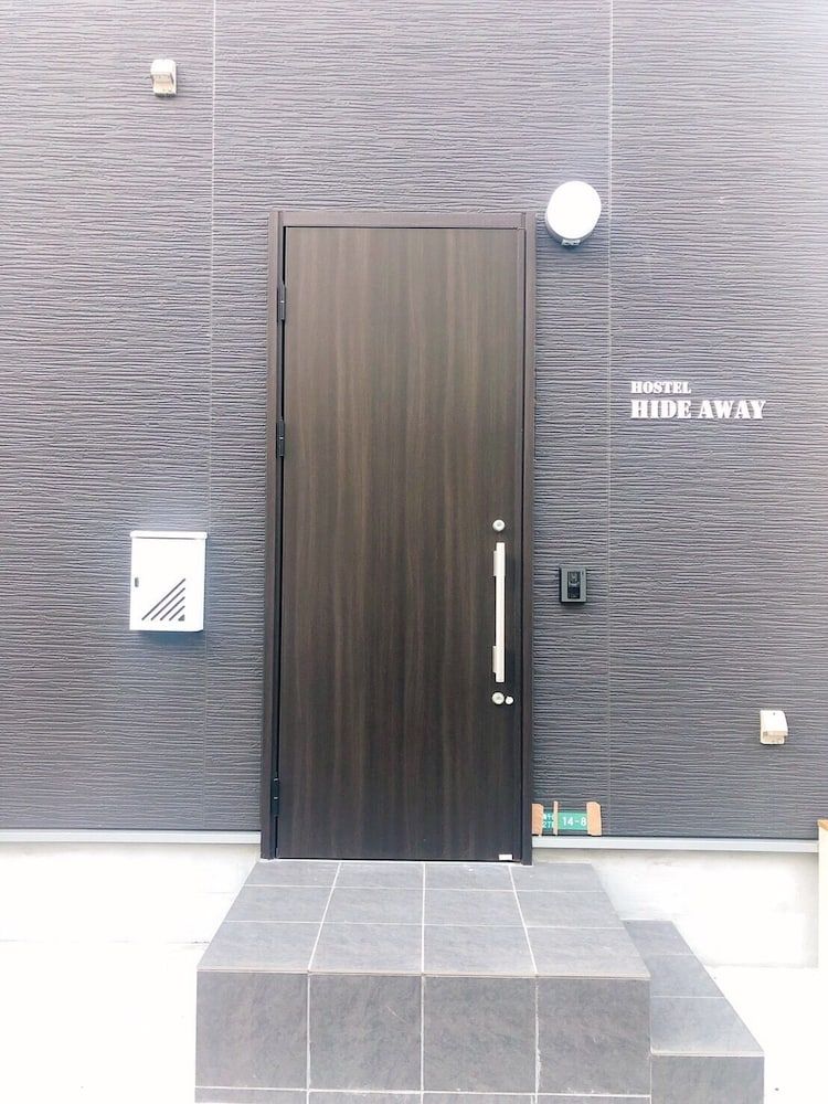 undefined Hostel Hideaway 3