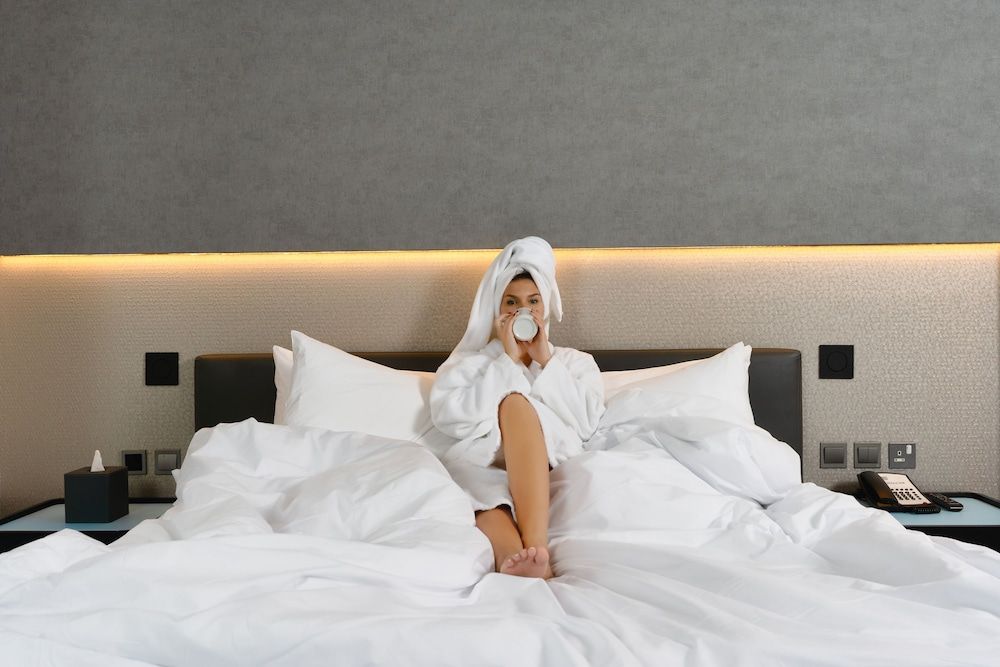 The Manor by JA, Dubai Room (Simplicity)