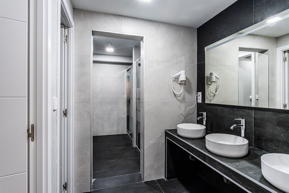 Hostel Center Madrid 1 bed in 4-Bed Women-only Dormitory Room 7