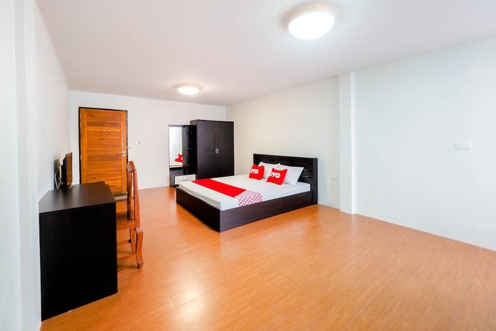 OYO 935 The Palm Apartment Superior Double Room 4