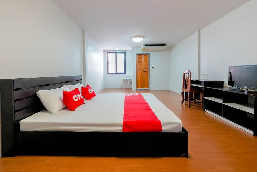 OYO 935 The Palm Apartment Superior Double Room