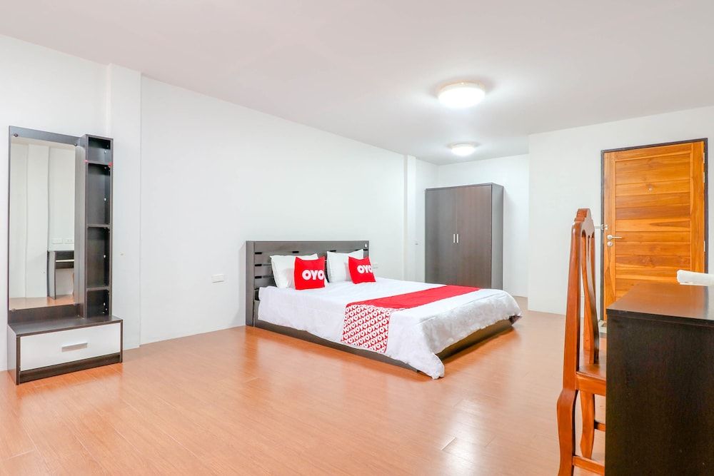 OYO 935 The Palm Apartment Basic Double Room 3