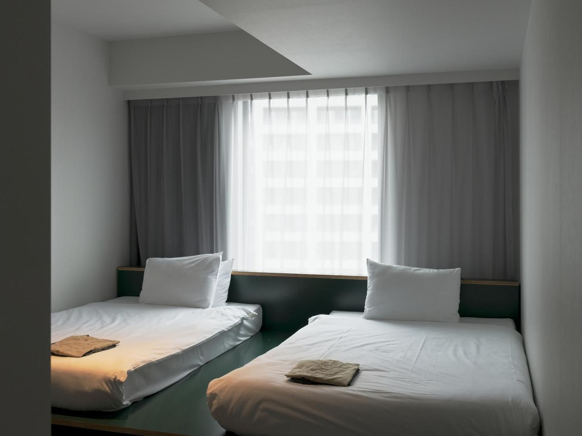 Medium Twin Room - Non-Smoking