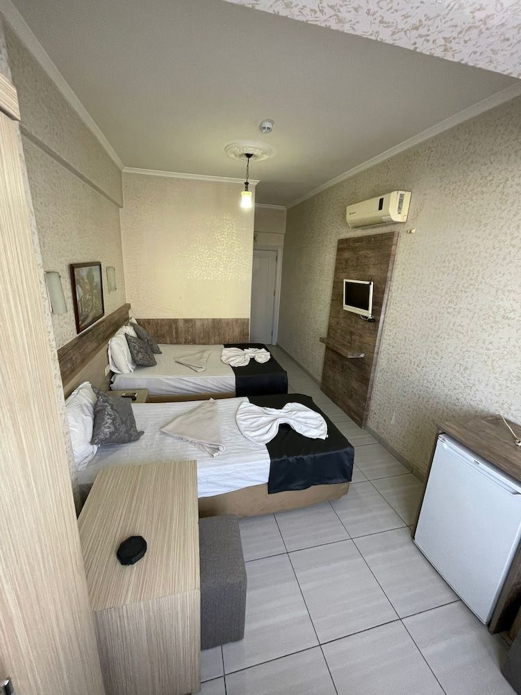Denizhan Otel Classic Double or Twin Room 3