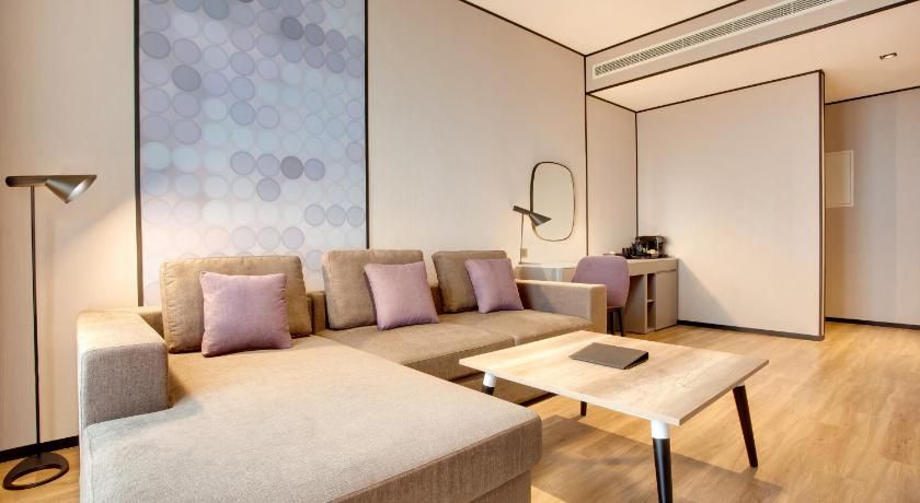 Lemon Tree Hotel Jumeirah Dubai