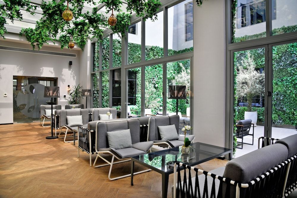 Lemon Tree Hotel Jumeirah Dubai