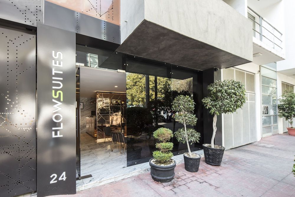 undefined FlowSuites WTC 4