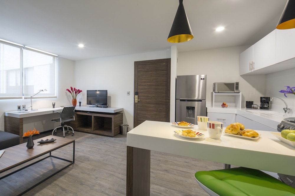 undefined FlowSuites WTC 10