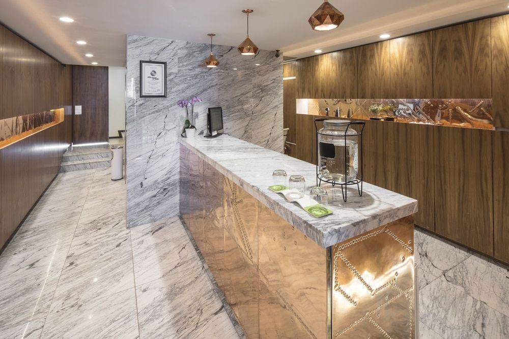 undefined FlowSuites WTC 6