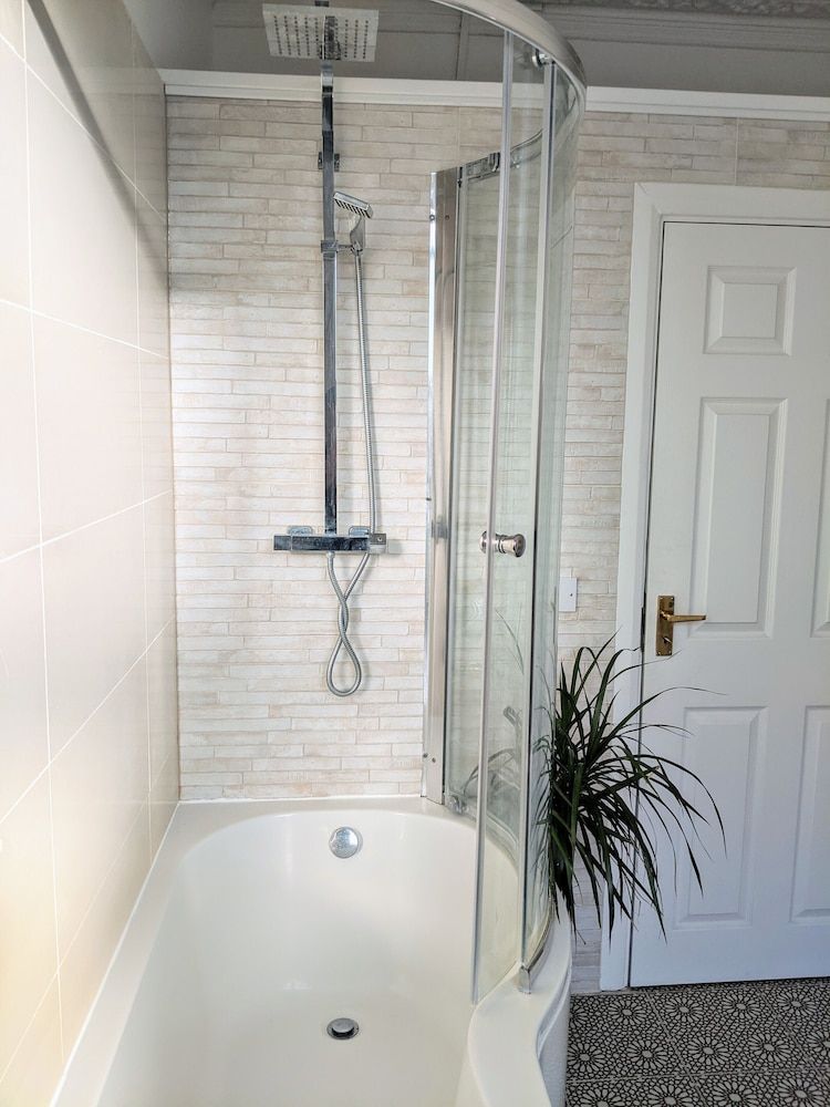 TopHome Arsenal Vacation Home 43