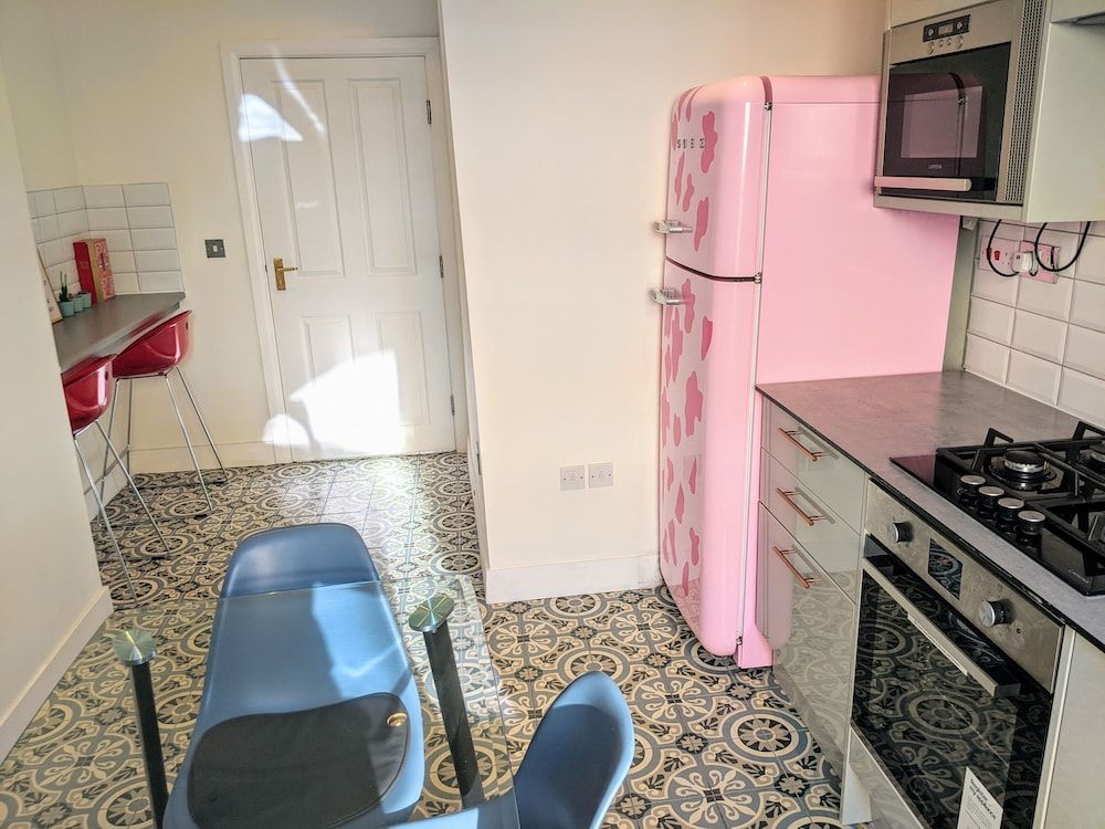 TopHome Arsenal Vacation Home 72