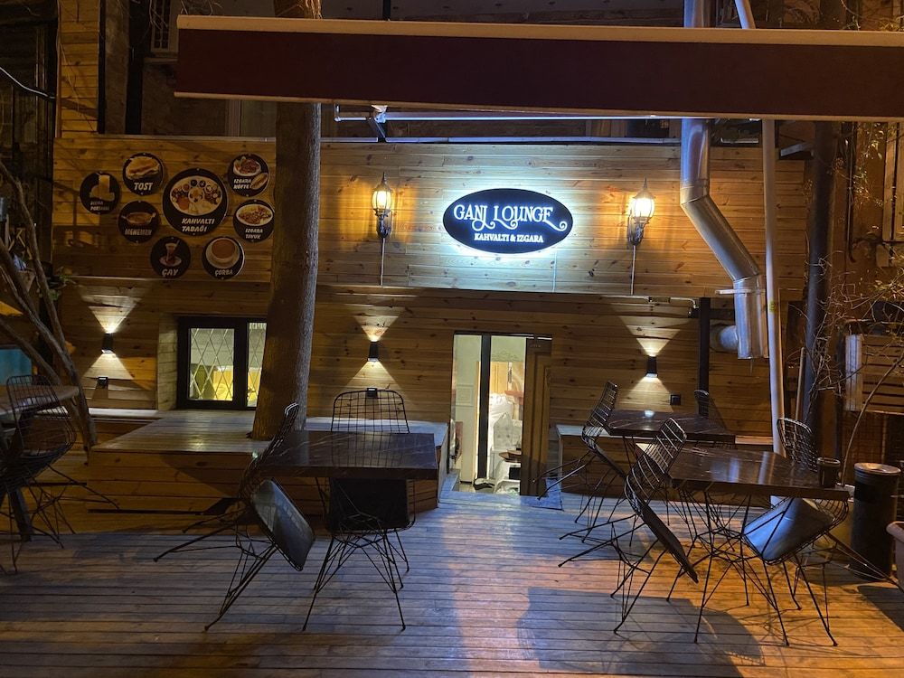 undefined Ganj Hotel 4