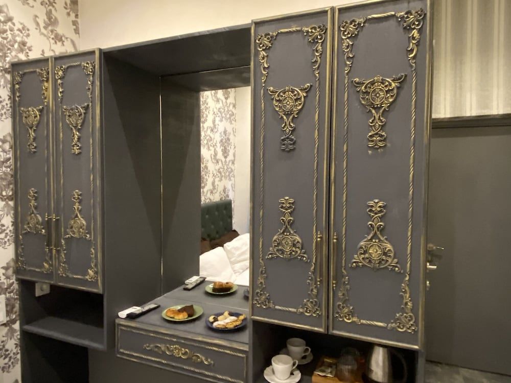 Ganj Hotel Economy Room 17