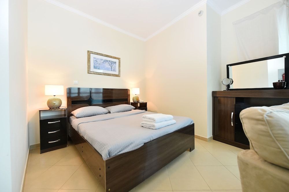 undefined DJ - Bright spacious Studio in JLT