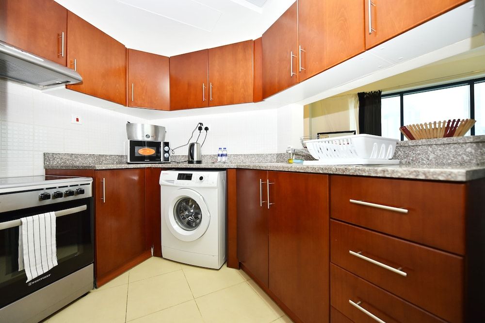 undefined DJ - Bright spacious Studio in JLT 2