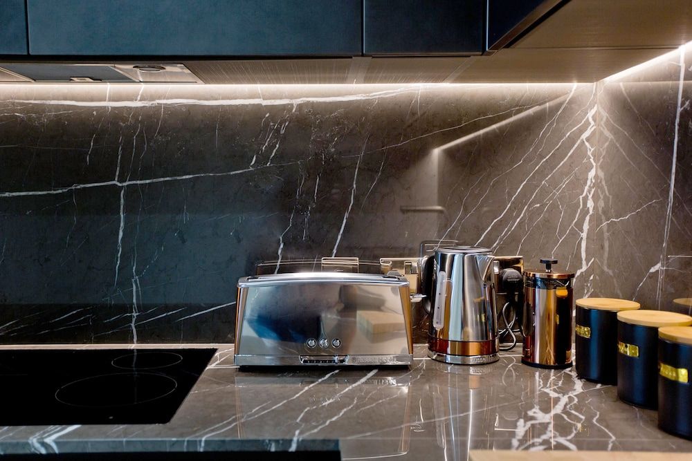 37GS Residences GS18 - 2 Bed Executive 6