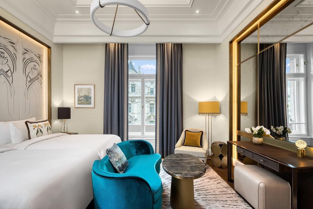 Matild Palace, a Luxury Collection Hotel, Budapest Deluxe Room, 2 Twin Beds, Non Smoking, City View (City View)