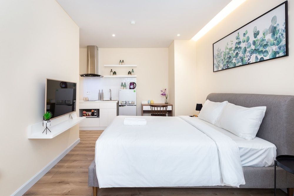 undefined Cozrum Homes Premier Residence 8