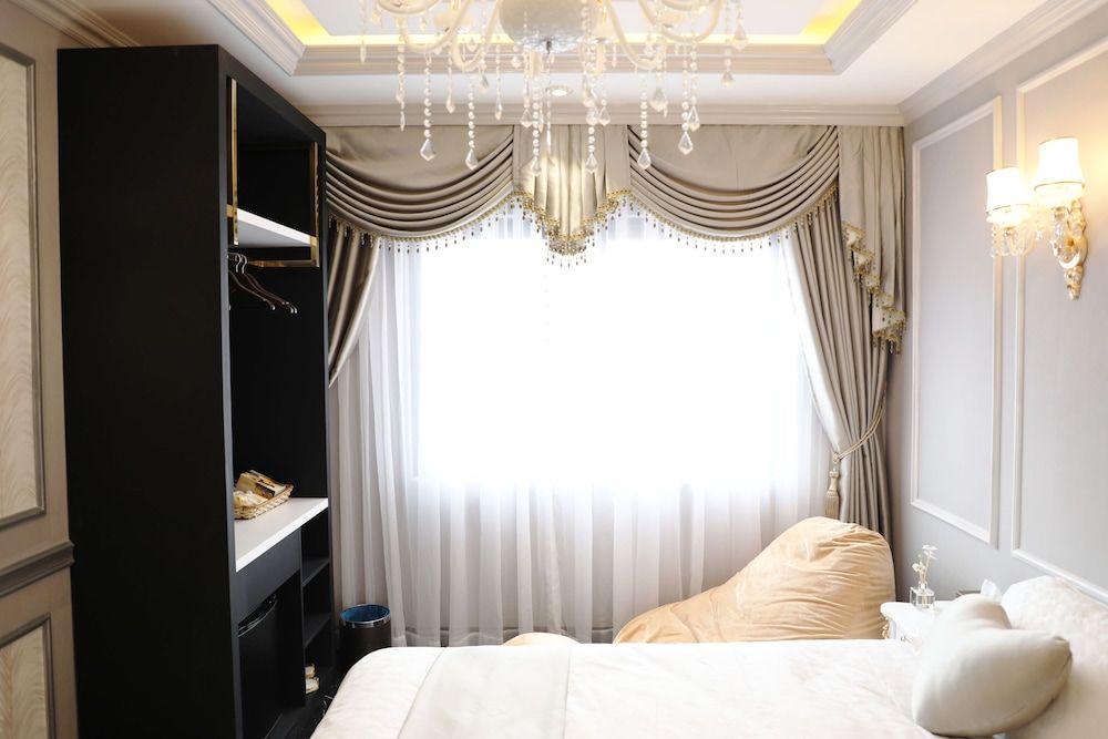 7S Hotel Enjoy I Superior Room, No Windows 2