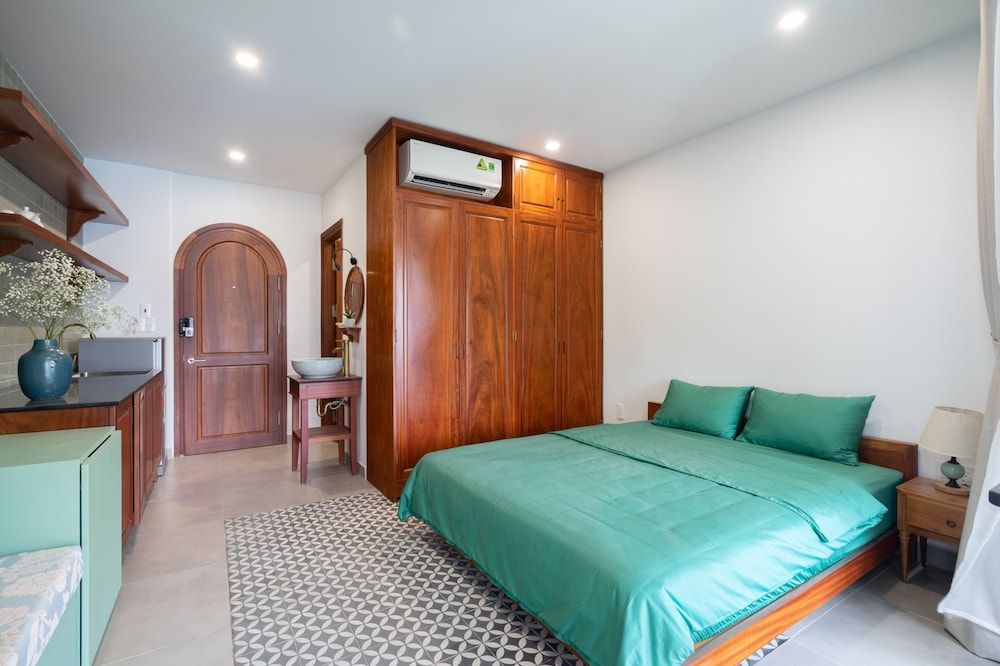 undefined JooHouse Lux 3