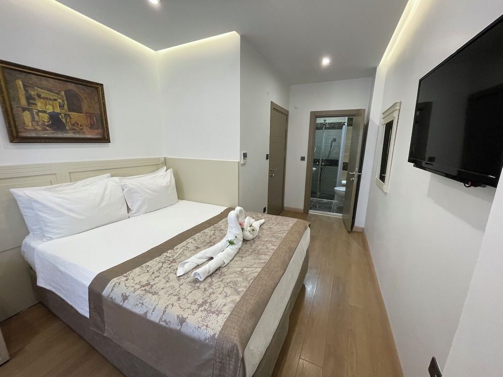 Gul Hotel Double Room 2