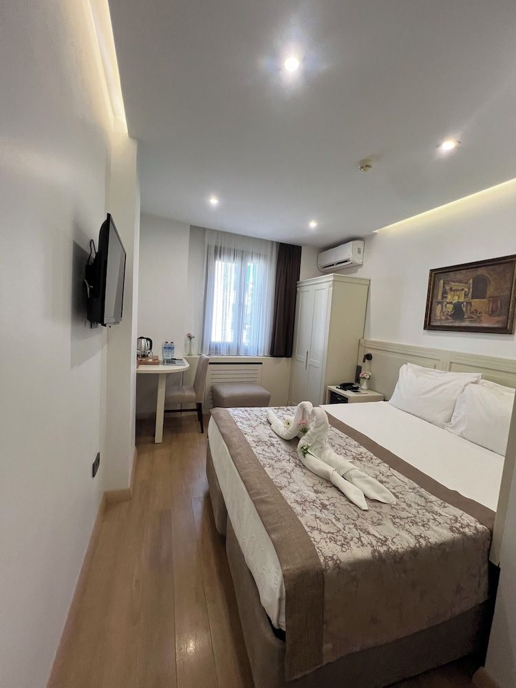 Gul Hotel Double Room 3