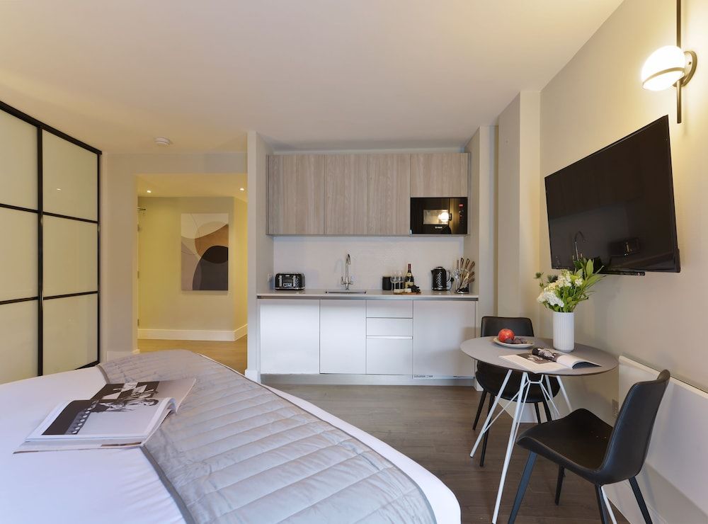 undefined The Residen 2