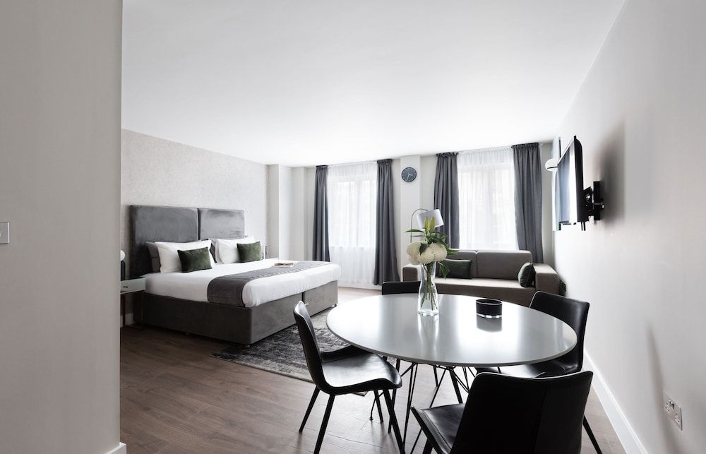 The Residen Superior Apartment 7